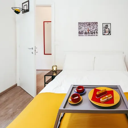 Apartment The Superstars - Old Town Bologna